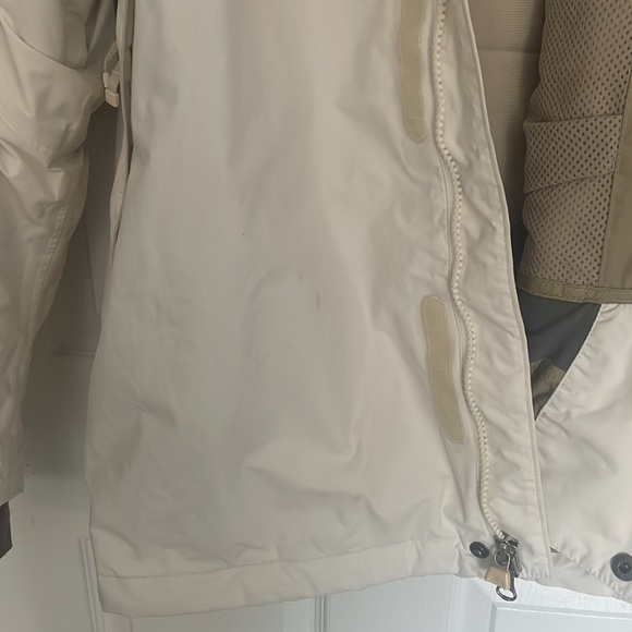 Helly Hansen Waterproof Ski Jacket - Picture 8 of 13